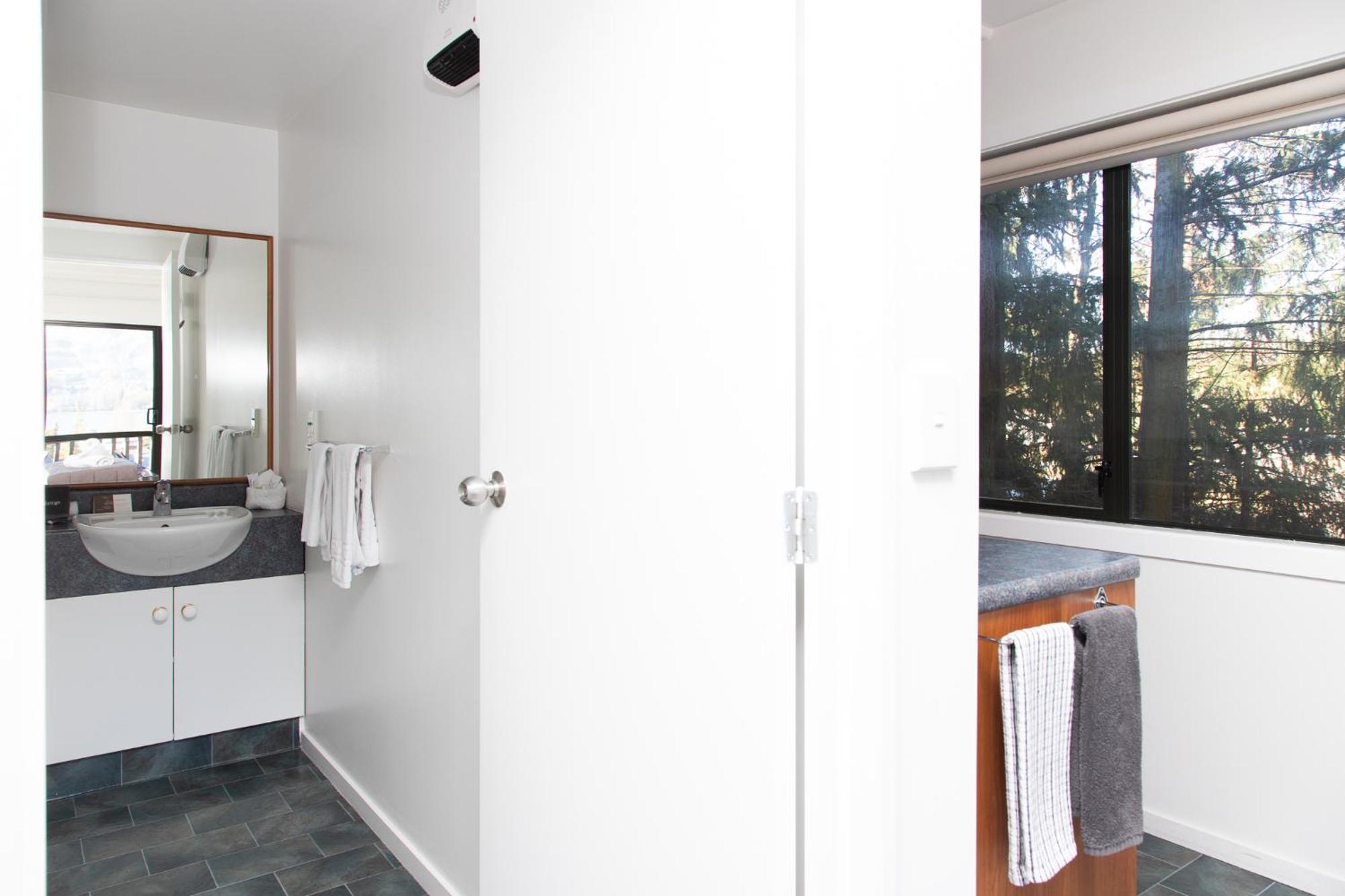 Ride Base Wanaka Apartments 외부 사진